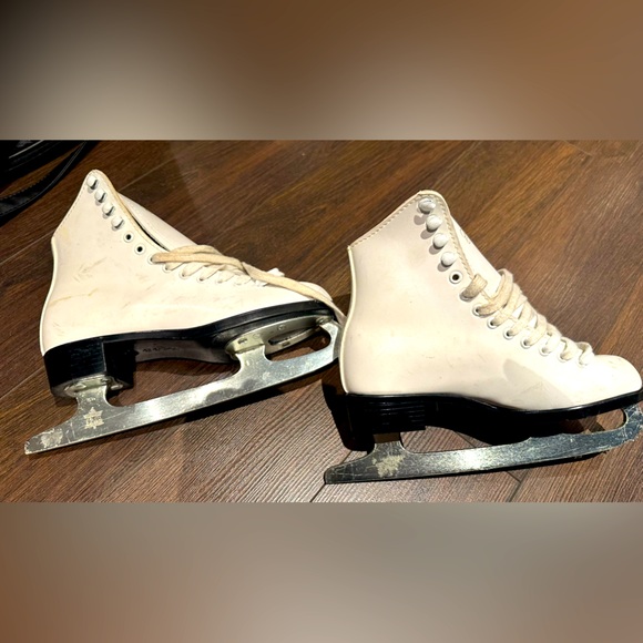 Girls figure skates - Picture 2 of 3